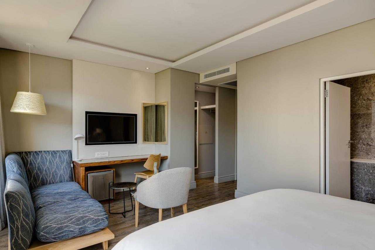 Protea Hotel By Marriott Cape Town Waterfront Breakwater Lodge Exterior foto