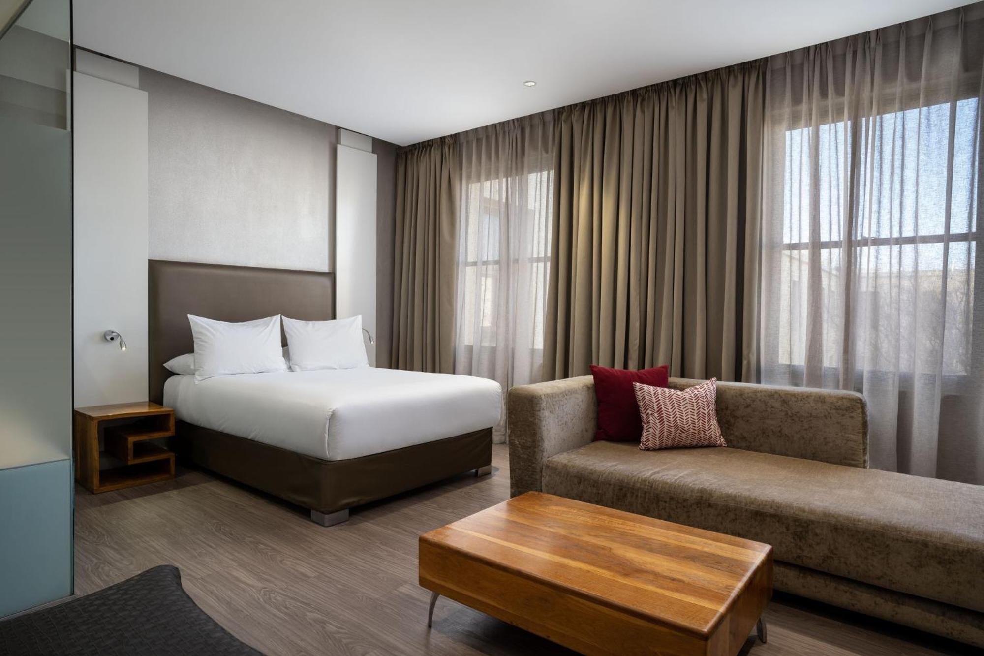 Protea Hotel By Marriott Cape Town Waterfront Breakwater Lodge Exterior foto