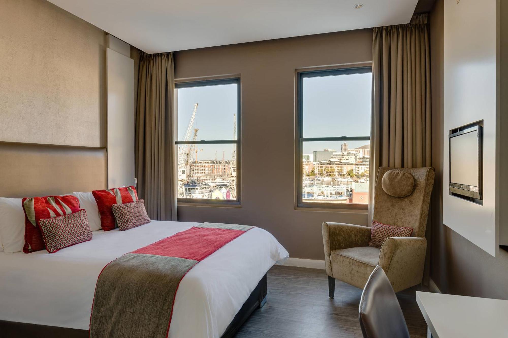 Protea Hotel By Marriott Cape Town Waterfront Breakwater Lodge Exterior foto