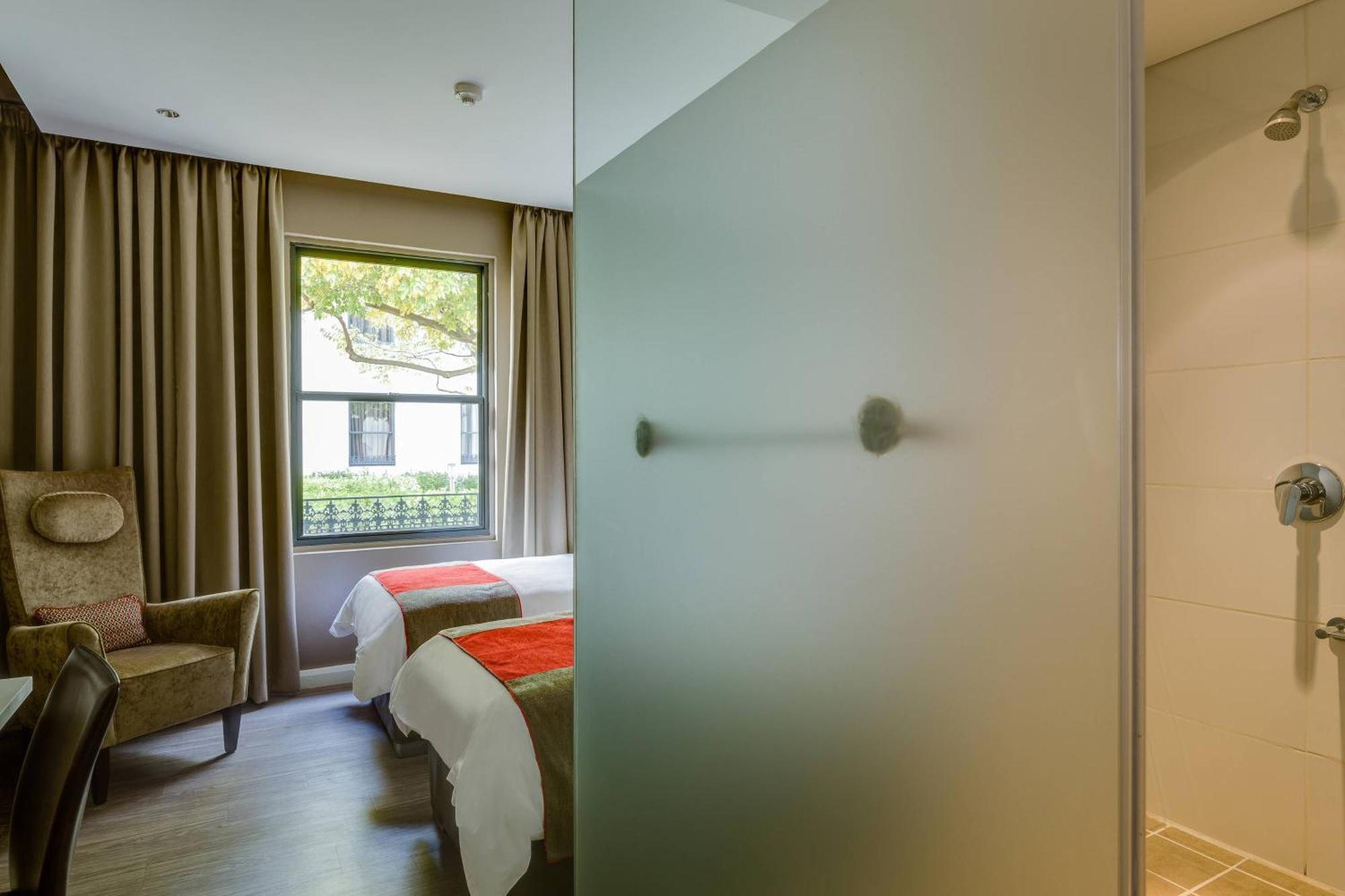 Protea Hotel By Marriott Cape Town Waterfront Breakwater Lodge Exterior foto